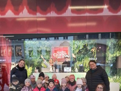 On Air im Schaufenster: Gänseliesl erobert Radio Gong 96.3!