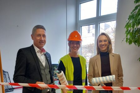 Gemeinsam für Senior*innen: Bürgermeister Böck begleitet Auftakt des neuen AWO-Projektes „Wohnzimmer“ im Begegnungszentrum in Unterschleißheim