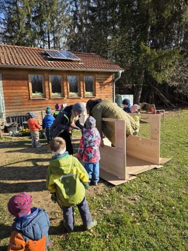 Ein Tag voller Tatkraft, Freude und Frühlingserwachen: Social Day bei den Wurzelzwergen