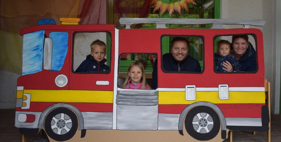 Tatütata, die Feuerwehr ist da – Feuerwehr-Sommerfest im Kinderhaus Gänseliesl
