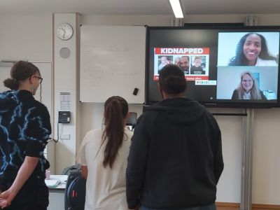 Toleranz fördern – Schüler*innen stellen Fragen an israelische Vize-Generalkonsulin