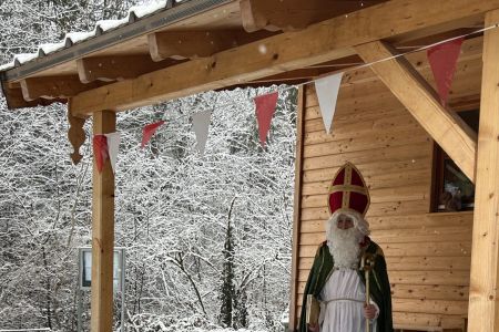 Ausflug in die Bücherei und ein Besuch vom Nikolaus