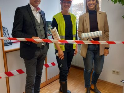 Gemeinsam für Senior*innen: Bürgermeister Böck begleitet Auftakt des neuen AWO-Projektes „Wohnzimmer“ im Begegnungszentrum in Unterschleißheim