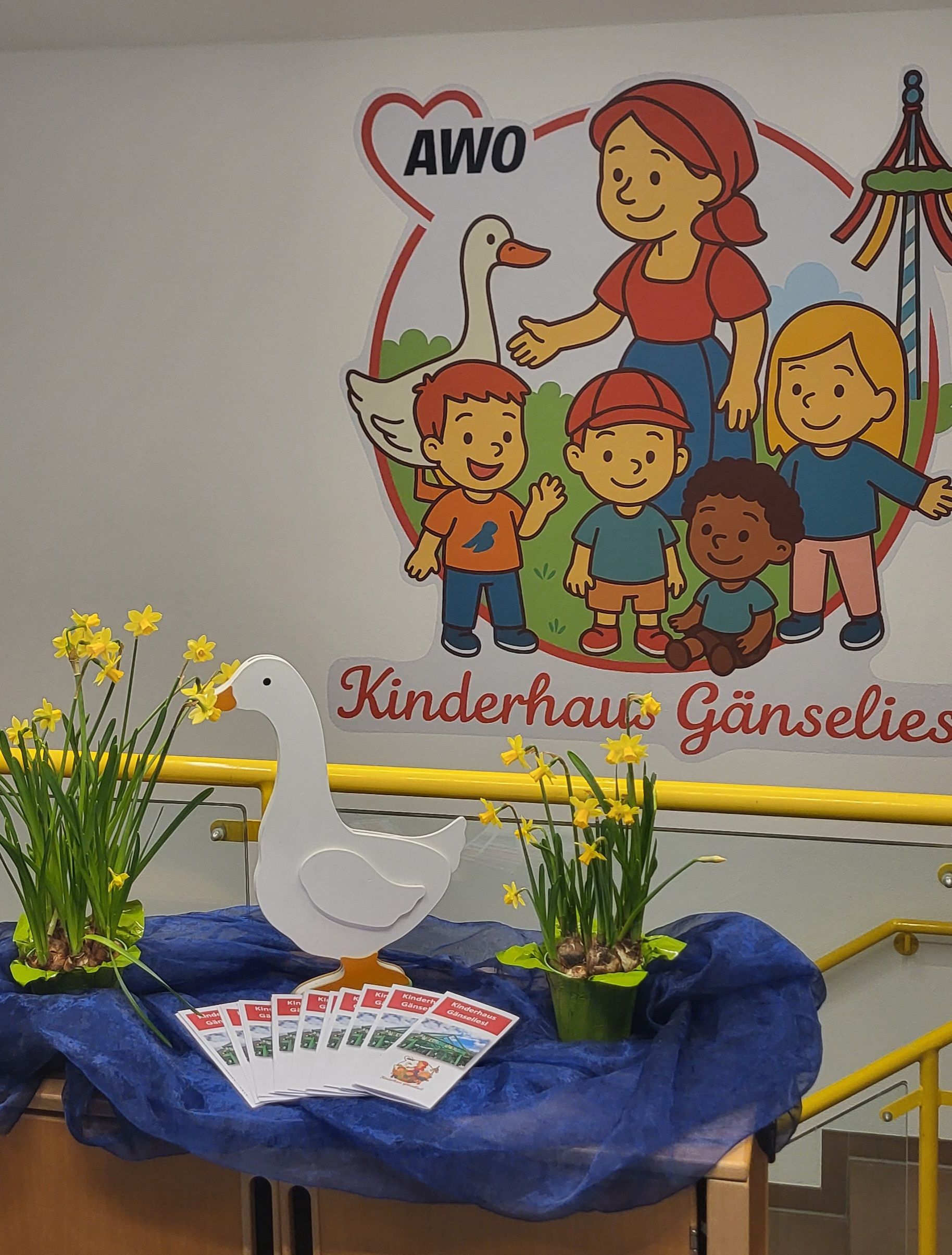 Infostand Gänseliesl mit Flyern