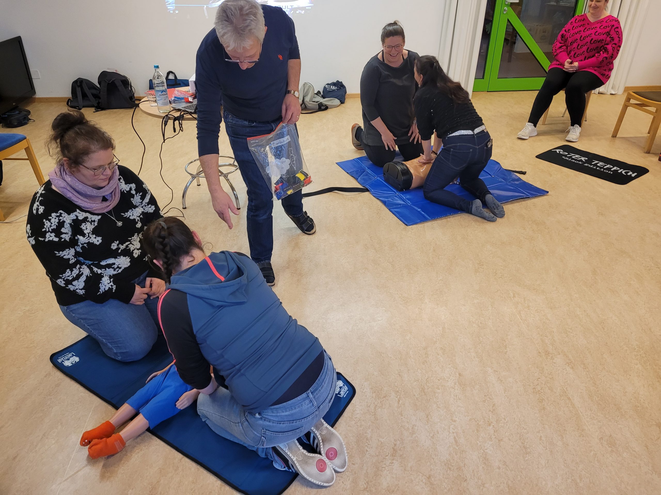 Szene aus Erste Hilfe Kurs