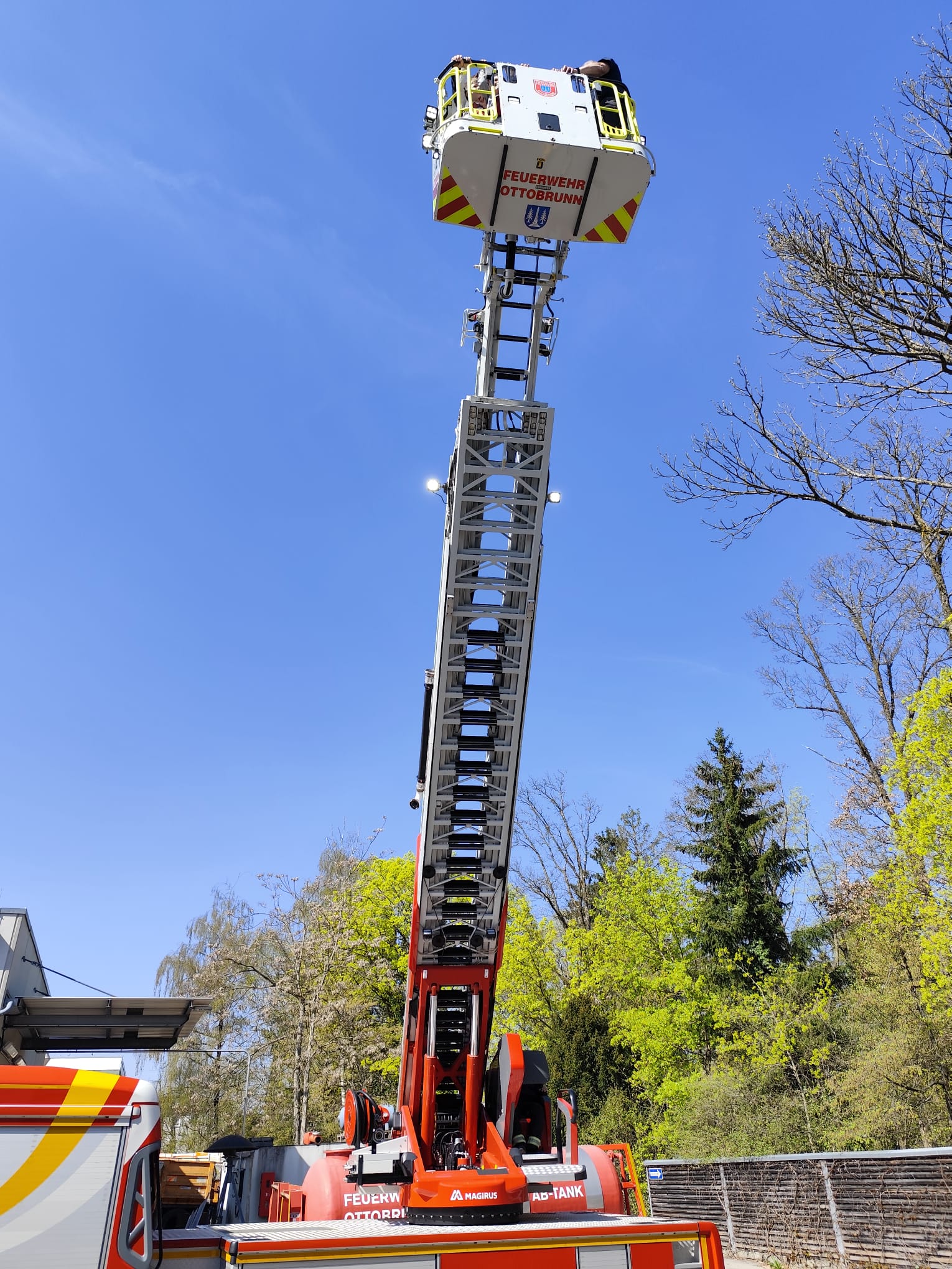 Vorführung der Feuerwehr Ottobrunn