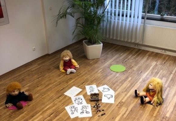 Kindergruppe zum Thema soziale Kompetenz