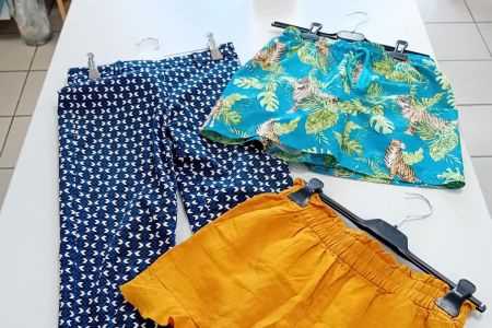 Sommeraktion in der Klawotte Unterschleißheim: 50 Prozent auf Hosen und Bademode