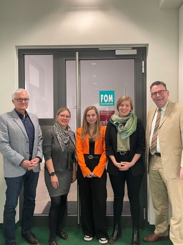 Gemeinsam für die Zukunft der Sozialen Arbeit: AWO München-Land e.V. kooperiert mit der FOM Hochschule