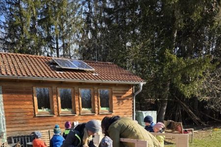 Ein Tag voller Tatkraft, Freude und Frühlingserwachen: Social Day bei den Wurzelzwergen