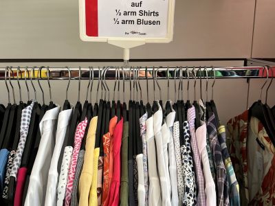 50 Prozent Rabatt auf Kurzarmmode, Kinderkleidung und Schuhe