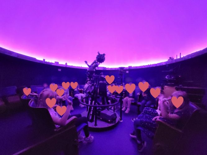 Neues von den Vorschulkindern: „Leuchte, leuchte kleiner Stern…“ – Ausflug in die Sternwarte