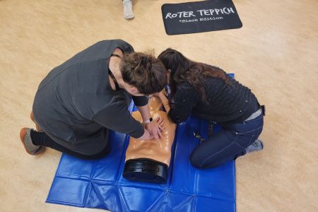 Erste Hilfe, Ostern und Outdoor: Neues aus der Gänseliesl
