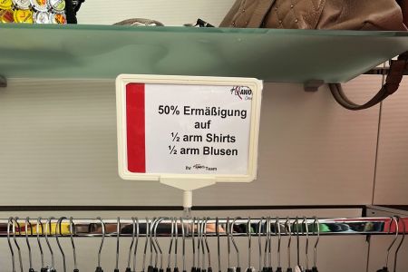 50 Prozent Rabatt auf Kurzarmmode, Kinderkleidung und Schuhe